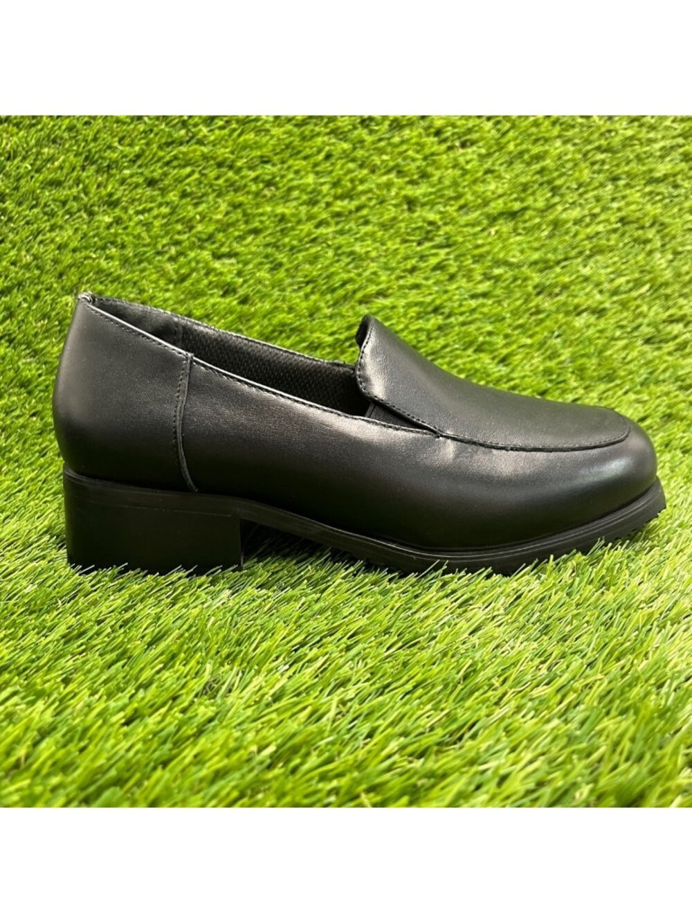 SlipGrips Womens Size 6.5D Black Leather Slip-Resistant Slip-On Dress Shoes